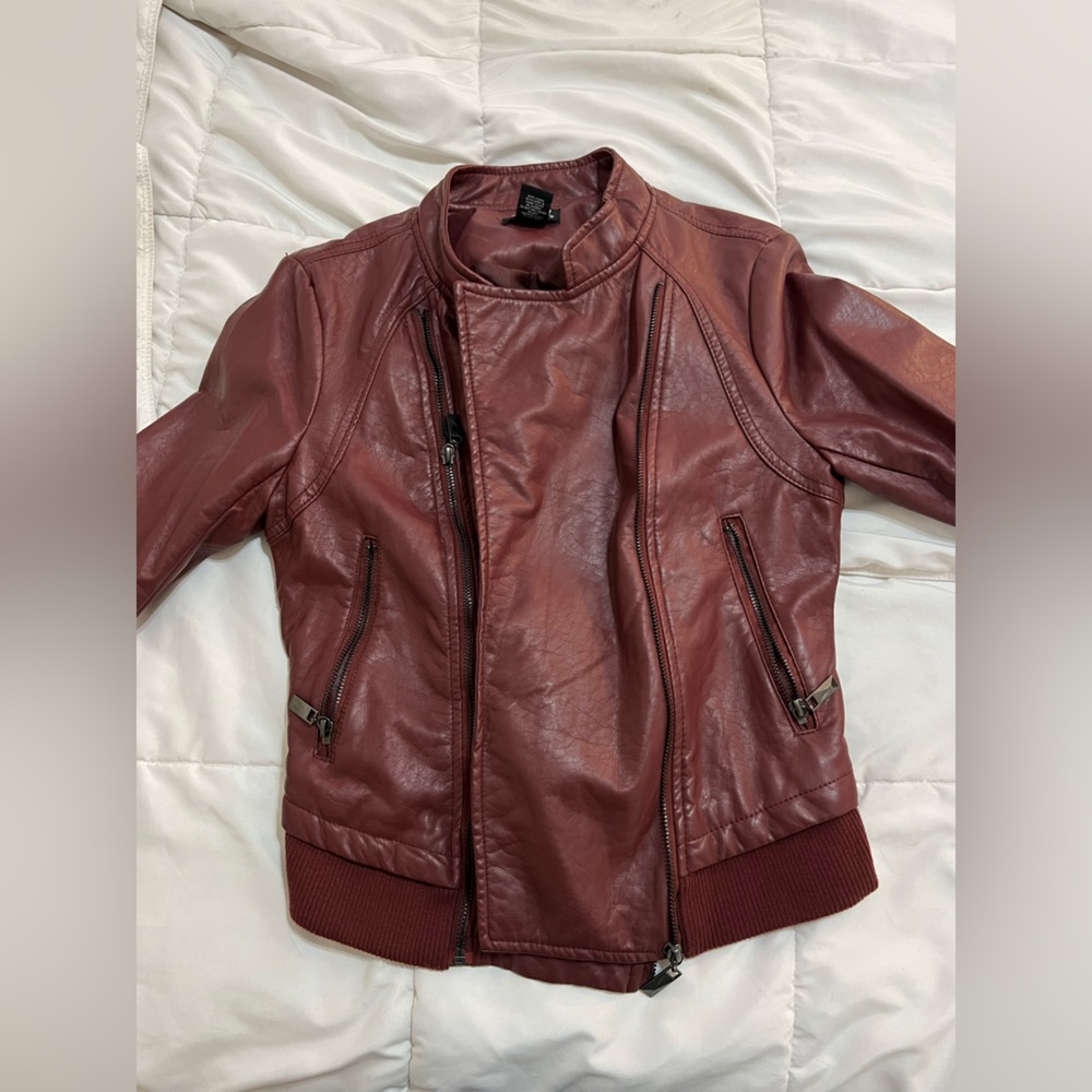 Leather jacket - Picture 2 of 2
